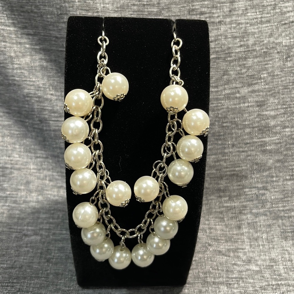 💐- Vintage faux Pearl choker!